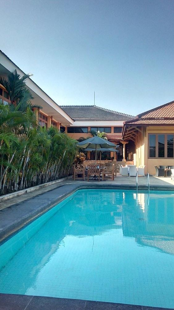 Hotel Mutiara